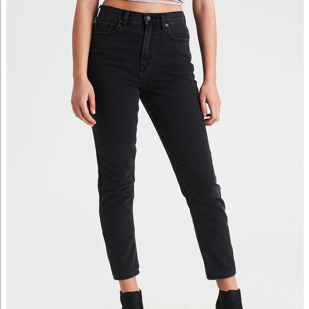 Black American Eagle Mom Jeans!